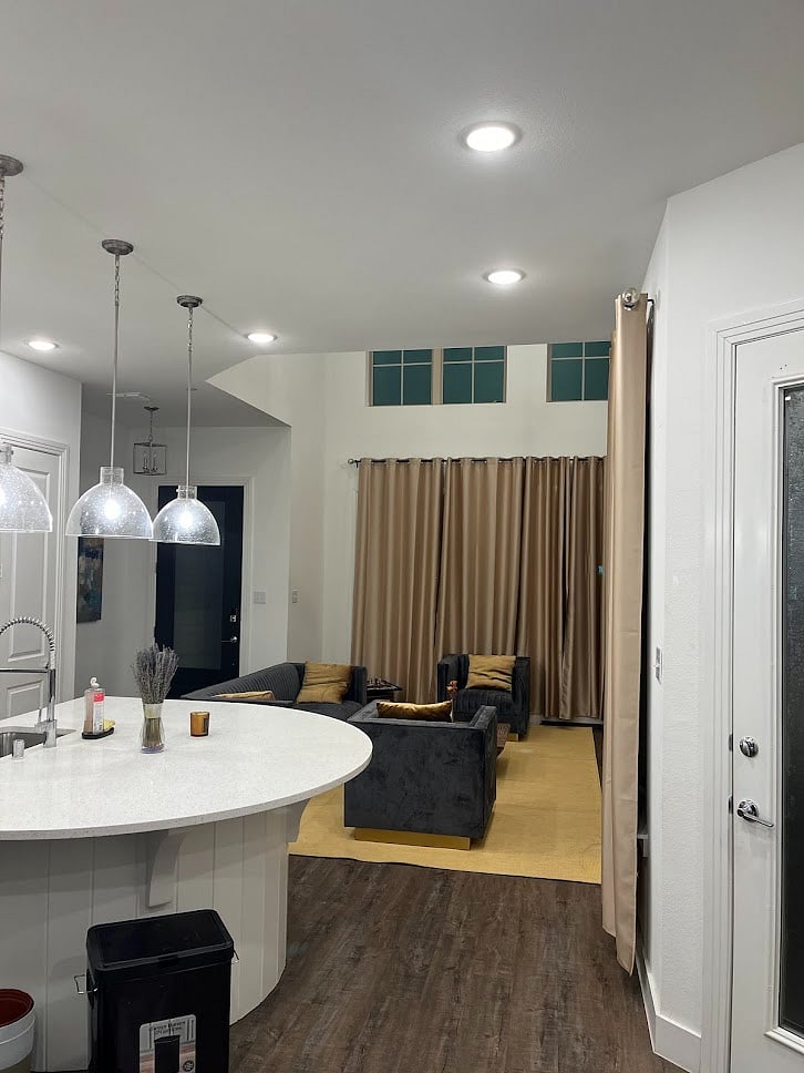 Furnished Finder property 748343_1 photo 3