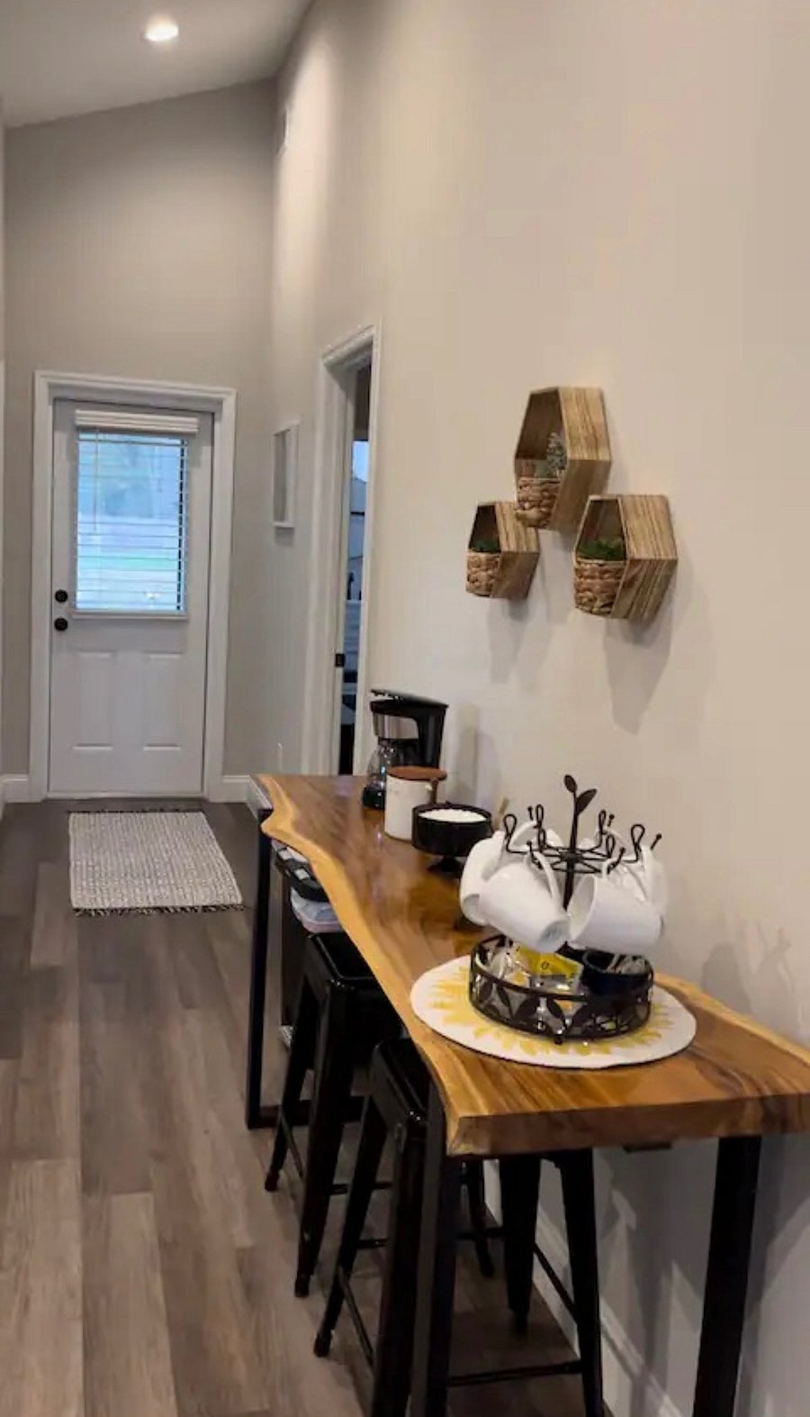 Furnished Finder property 748371_1 photo 9