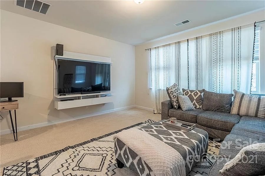 Furnished Finder property 748387_1 photo 26