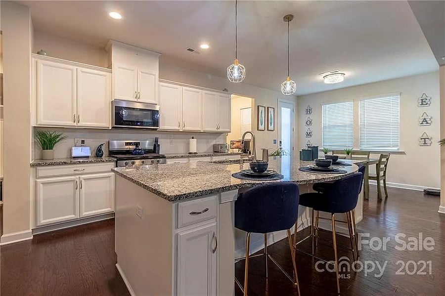 Furnished Finder property 748387_1 photo 13