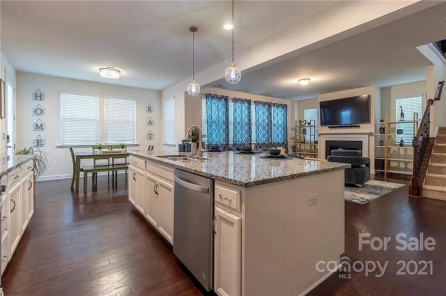 Furnished Finder property 748387_1 photo 12