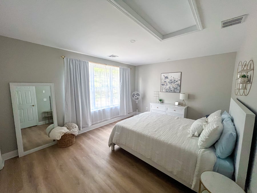 Queen Bedroom 2