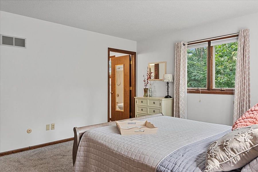Furnished Finder property 748409_2 photo 15