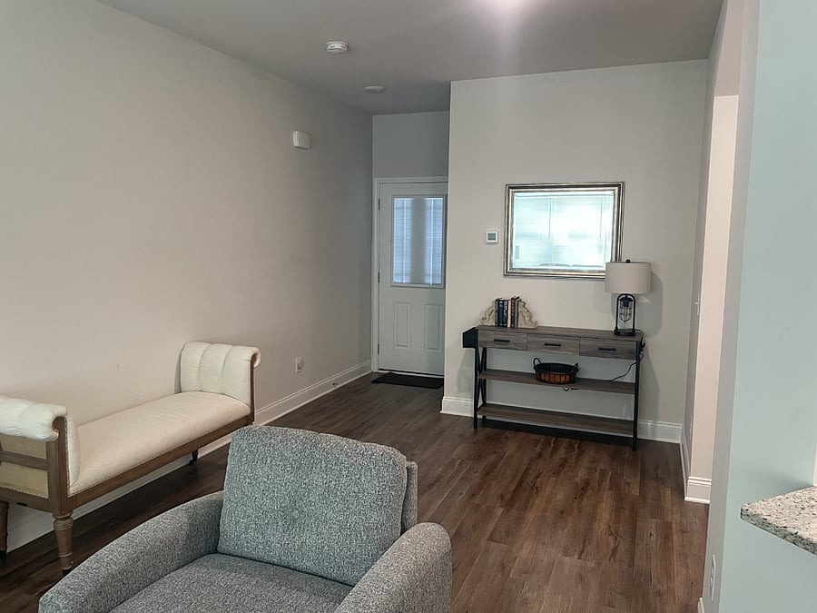 Furnished Finder property 748436_1 photo 3