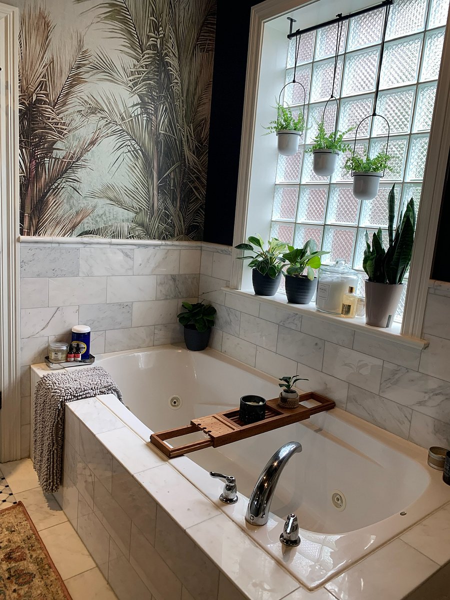 Primary Bath Tub