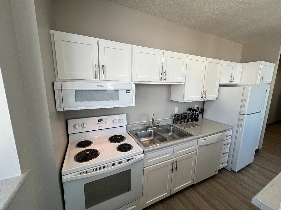Furnished Finder property 748576_1 photo 3