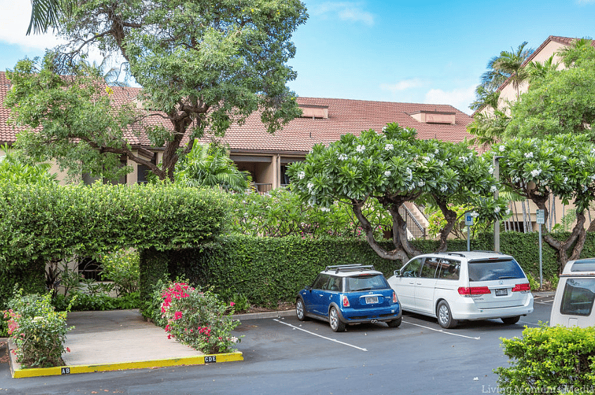 Our unit is directly through this archway and down one flight of about 10 steps.  Parking is open and, unless it is some sort of holiday like Spring Break, we have never had a problem finding a spot close to our unit.