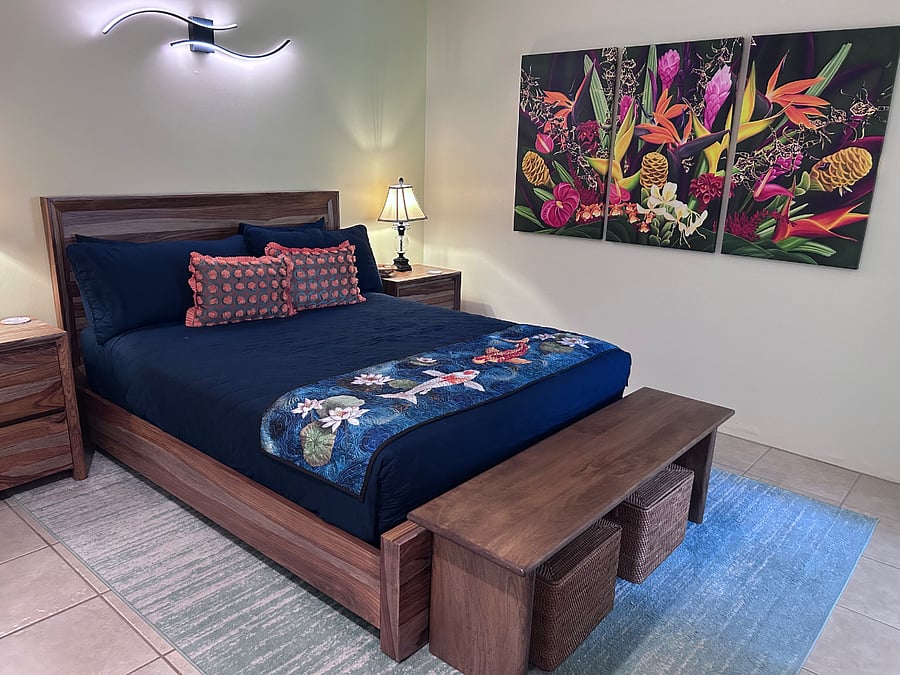 Prince of Paradise is the artwork hanging in this room.  The colors are full and vibrant and is a beautiful representation of flora in Maui.  I wish my photo could capture a better representation of this exquisite work of art!