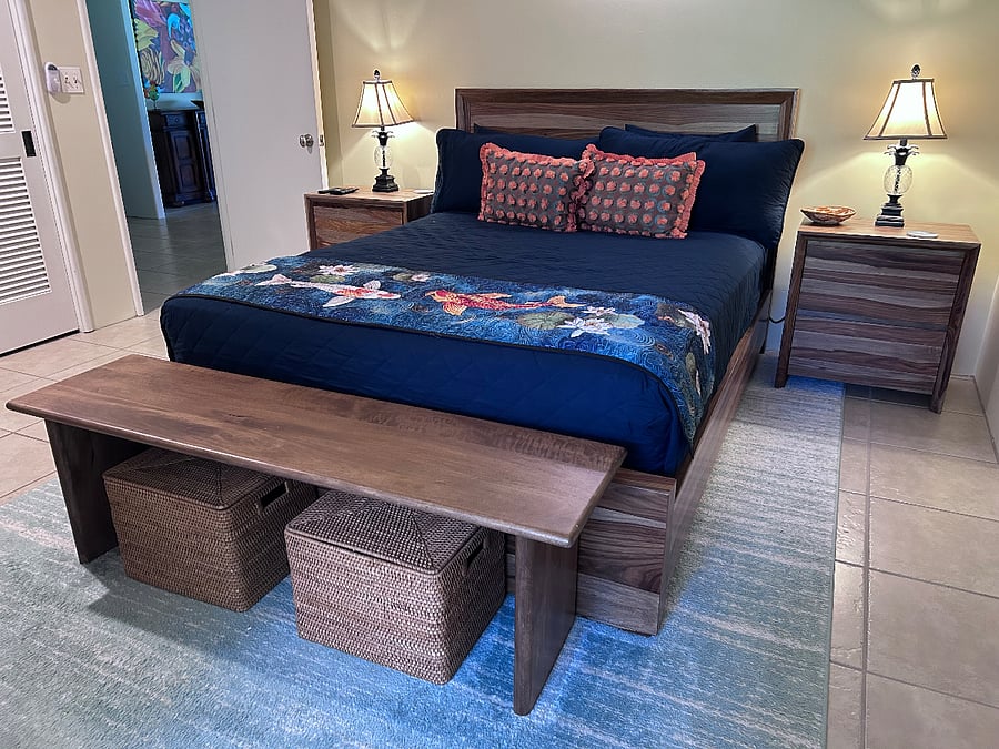 The guest room is en suite with its own attached bathroom as well as a sitting area.  Also, the majority of the walls in the condo are concrete so the bedrooms are typically very quiet at night.  This guest room is arguably as comfortable as the main bedroom.  It is extremely private, the bed is exceptionally comfortable and there are chargers built into the nightstands for phones, iPads, etc. 