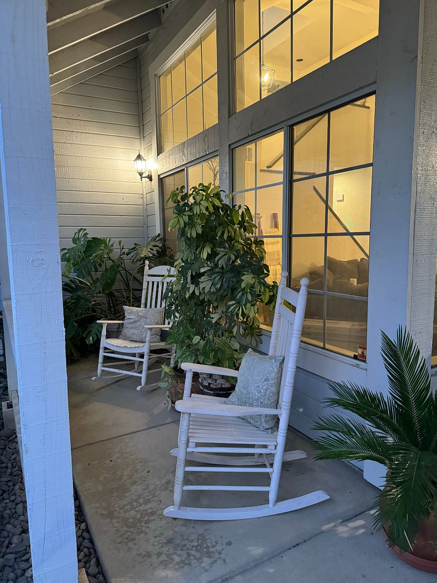 Furnished Finder property 748606_1 photo 8