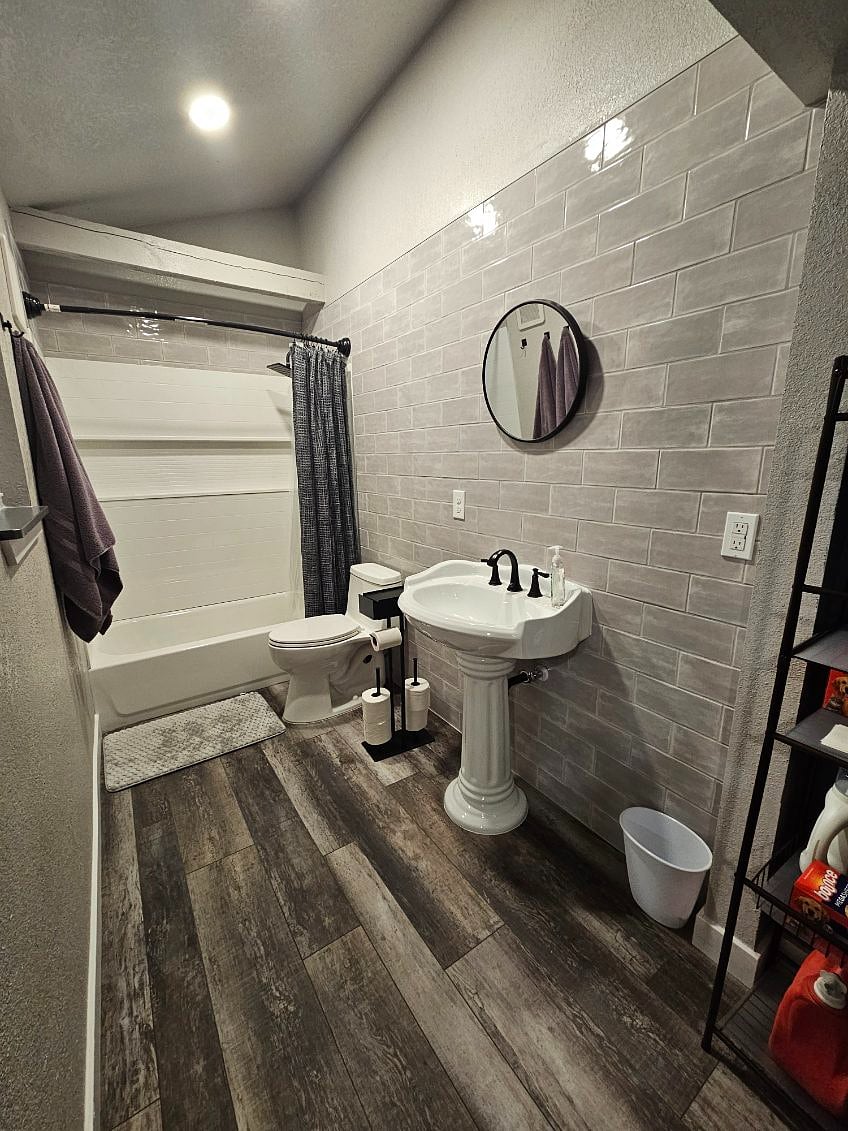 Furnished Finder property 748636_1 photo 21