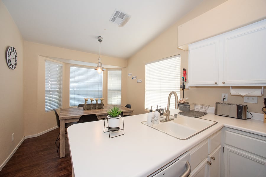Furnished Finder property 748679_1 photo 9