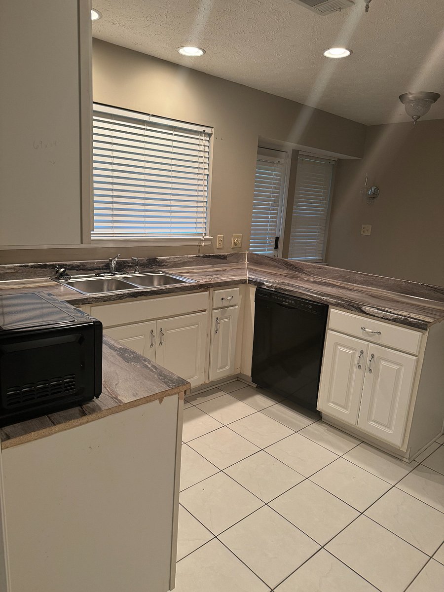 Furnished Finder property 748689_1 photo 6