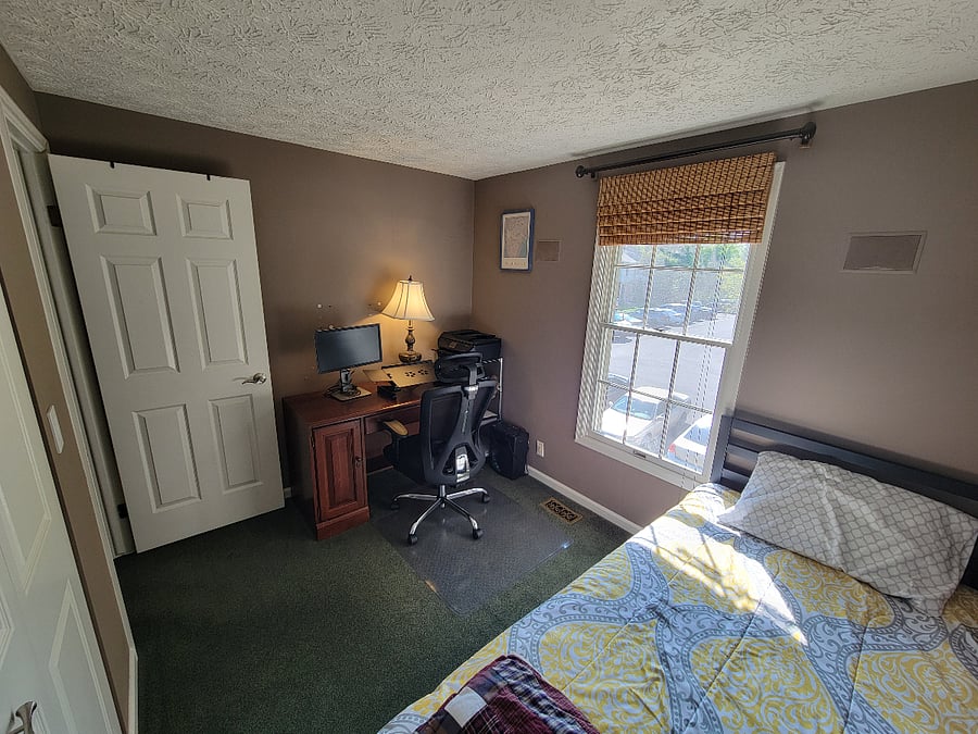 Twin Bedroom/office