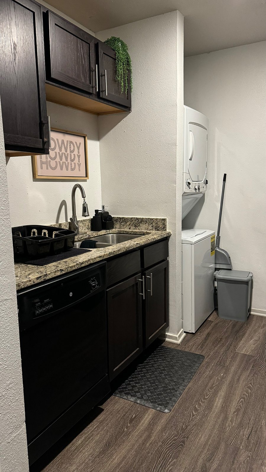 Furnished Finder property 748807_2 photo 13