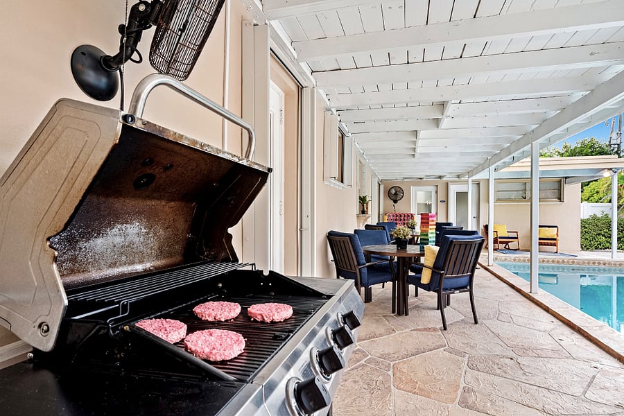 BBQ Grill with Propane Gas Included
