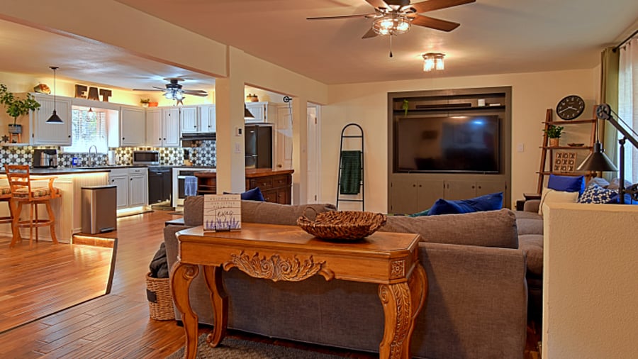 Furnished Finder property 748922_1 photo 4