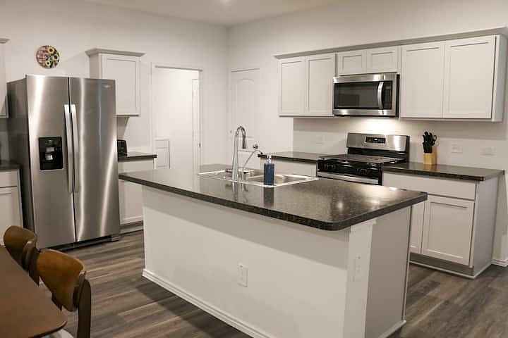Furnished Finder property 748971_1 photo 3