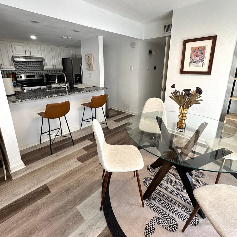 Dining & Kitchen