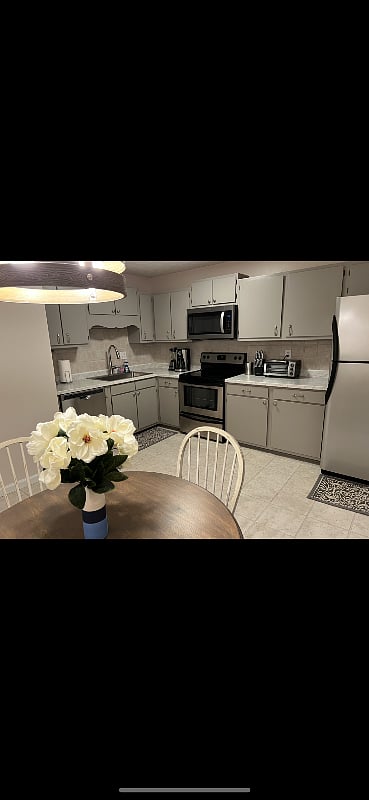 Furnished Finder property 749140_1 photo 3