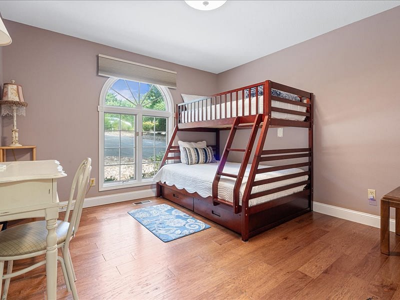 main floor 3rd bedroom full/twin bunk