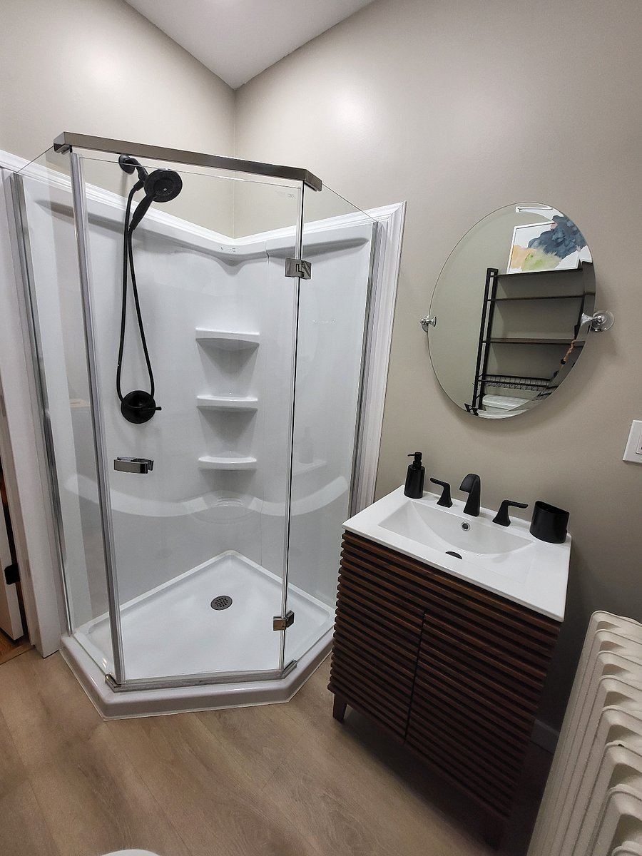 Bathroom on first floor