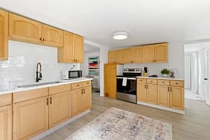 Furnished Finder property 749360_1 photo 6