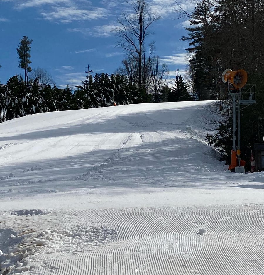 Skiing at Sapphire Valley Ski Resort (40 minutes drive) - Season usually starts mid December