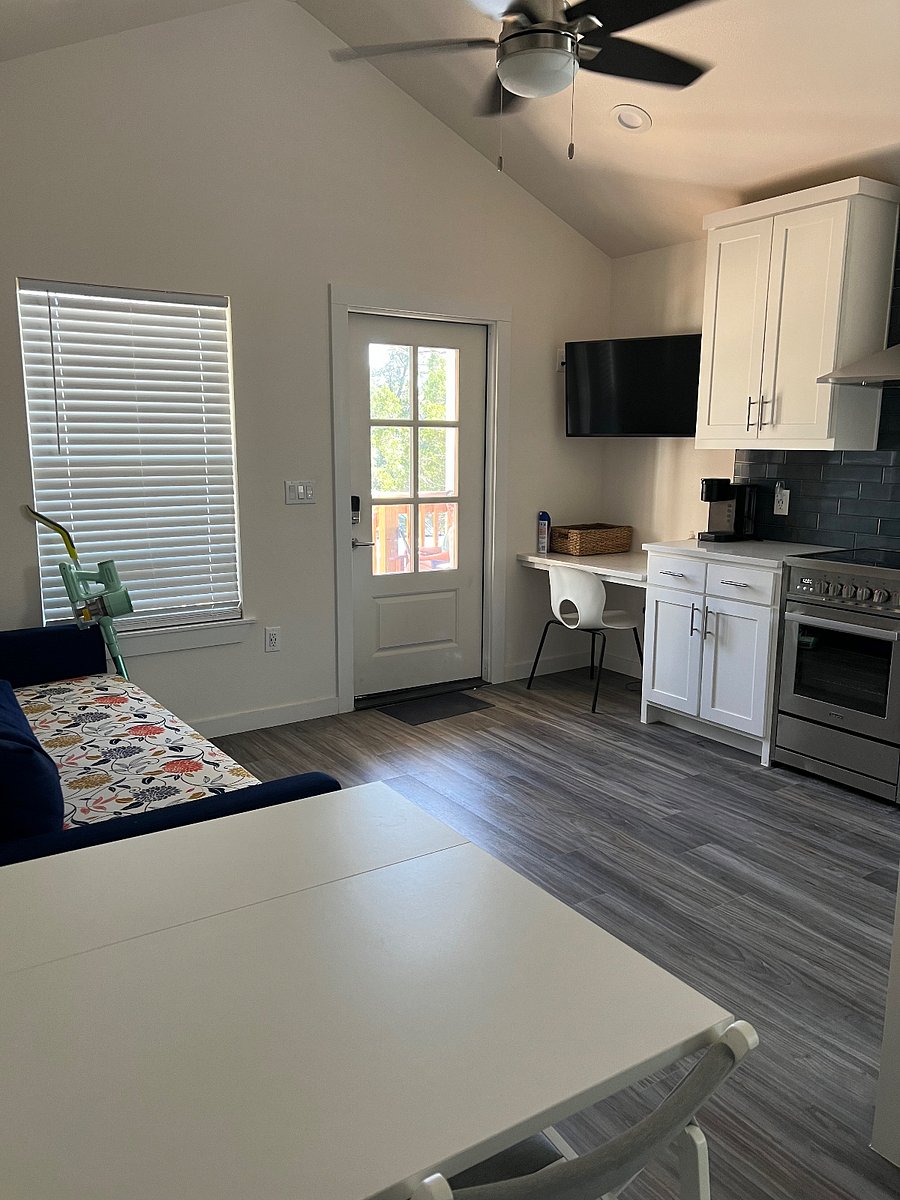 Furnished Finder property 749513_1 photo 4