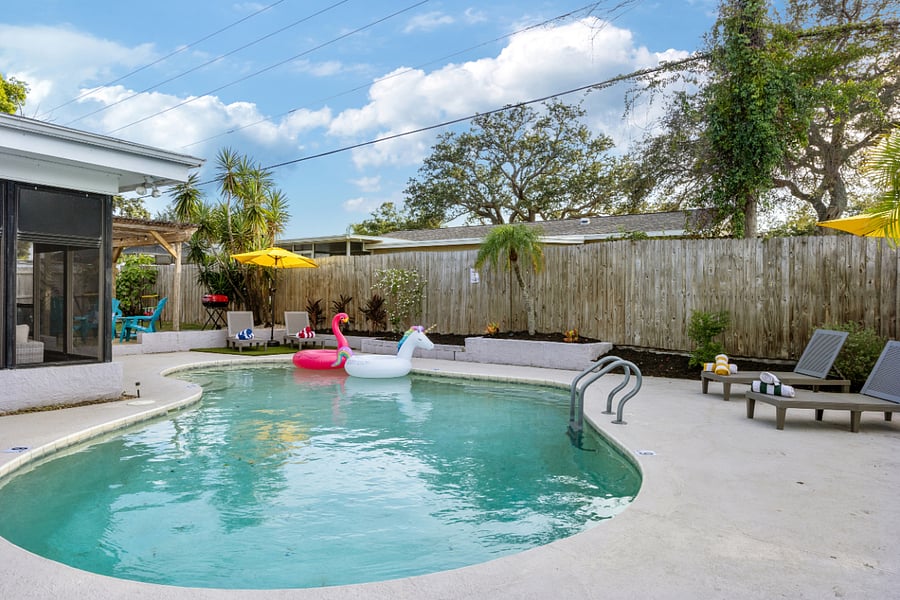 Pool - it is not heated but with the Florida sunshine it won't be needed!
