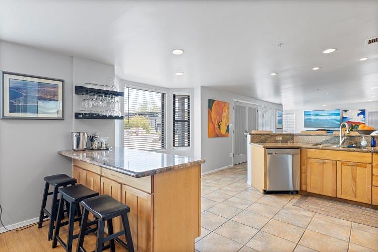Breakfast Bar