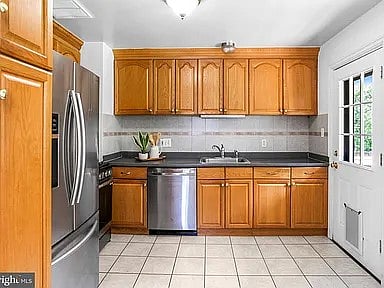 Furnished Finder property 749865_1 photo 4