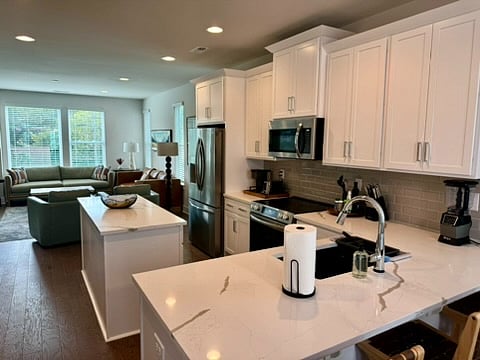 Furnished Finder property 749965_1 photo 9