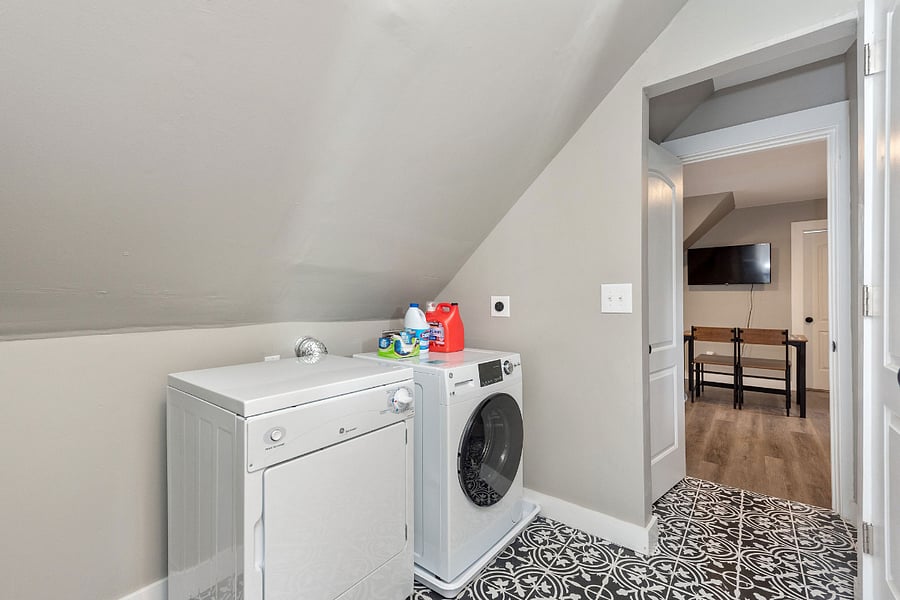 Furnished Finder property 750035_1 photo 6