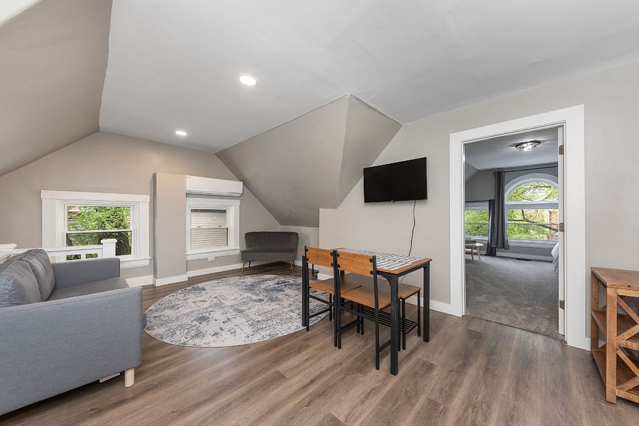 Furnished Finder property 750035_1 photo 8