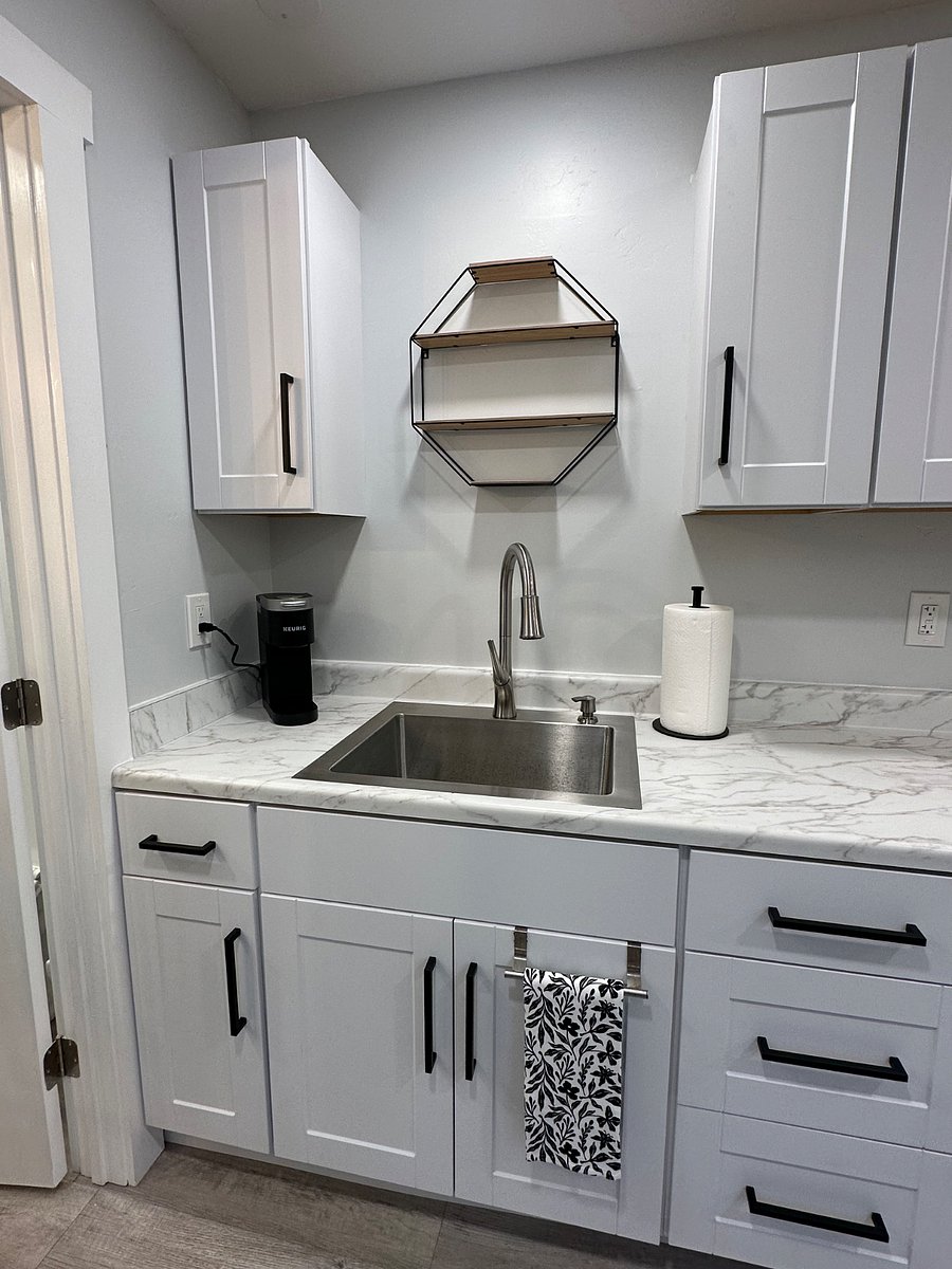 Furnished Finder property 750100_1 photo 6