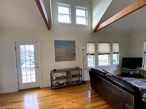 Furnished Finder property 750105_1 photo 3