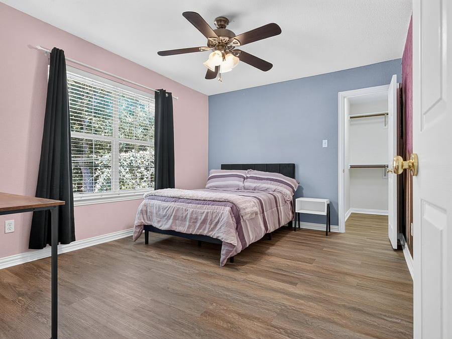 Upstairs Bedroom 1