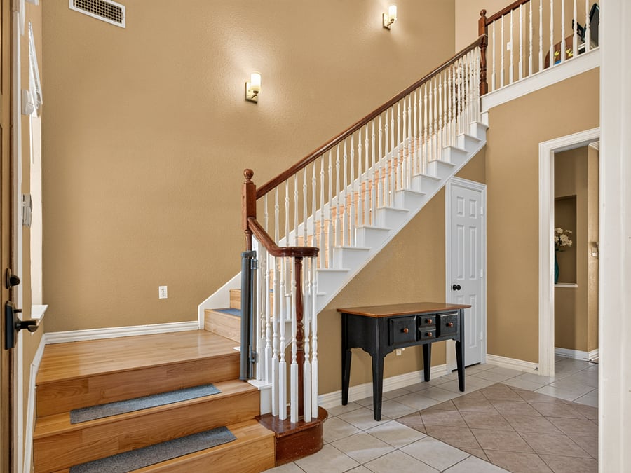 Furnished Finder property 750106_1 photo 3