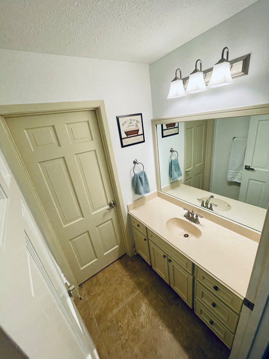 Furnished Finder property 750113_1 photo 17
