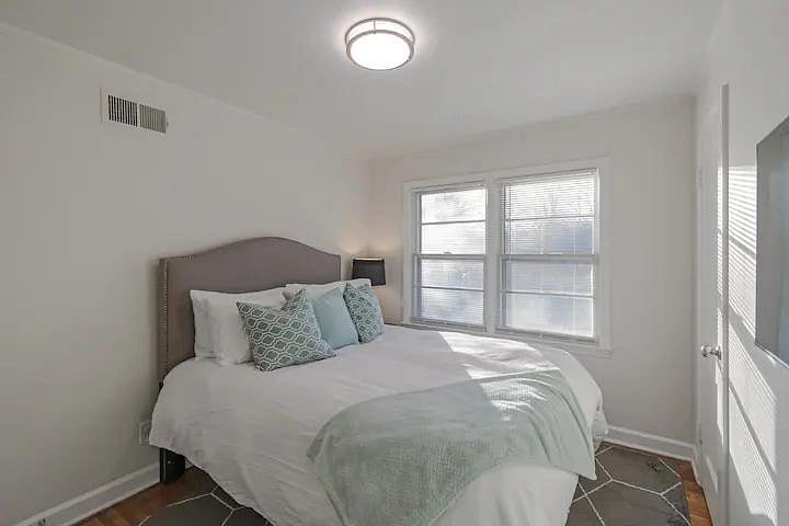 Furnished Finder property 750133_1 photo 7