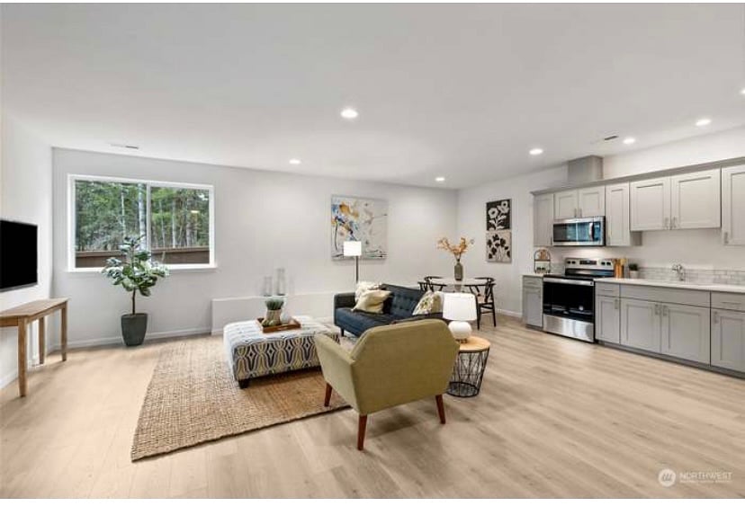 Furnished Finder property 750248_1 photo 3