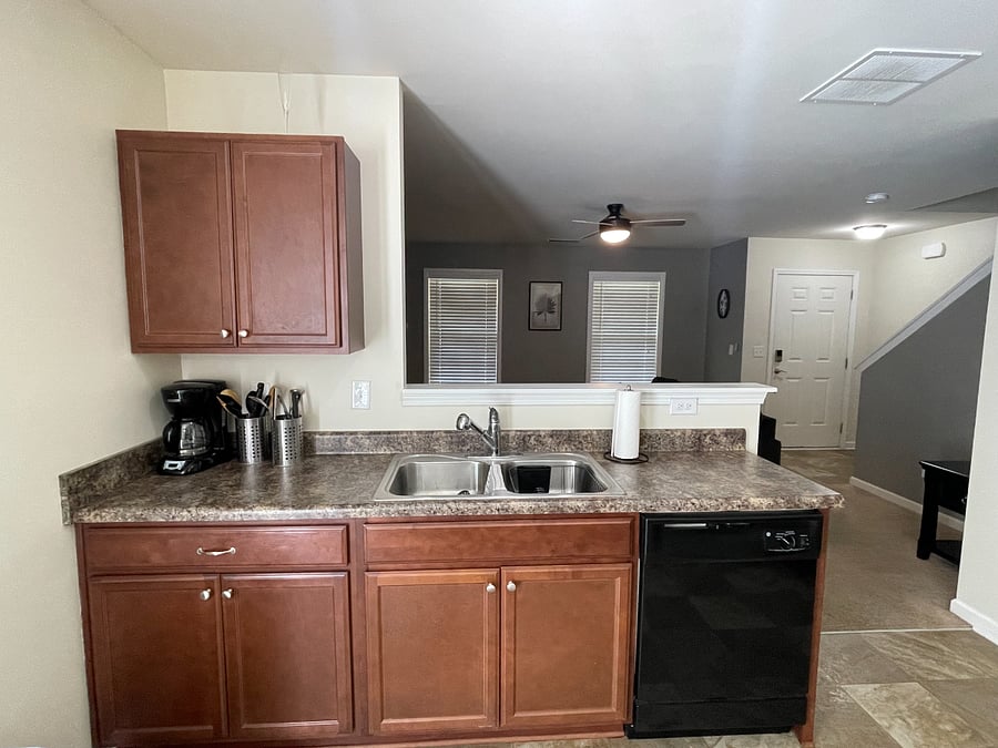 Furnished Finder property 750261_1 photo 9