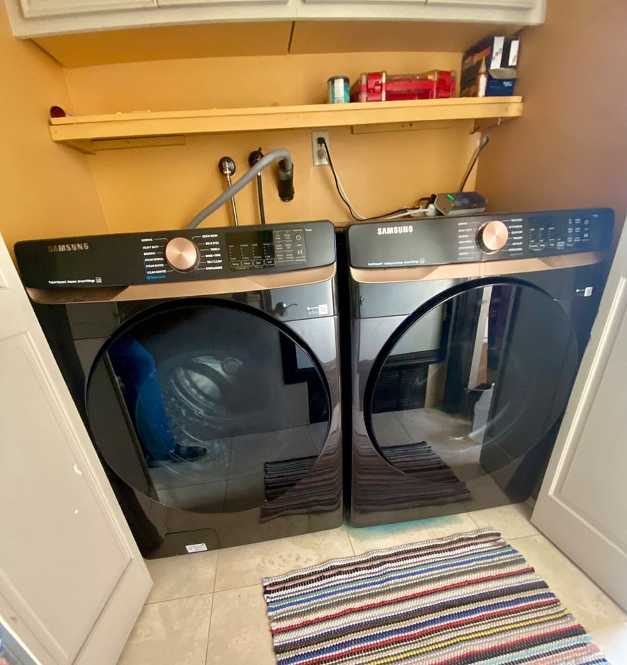 In unit front loading washer/dryer