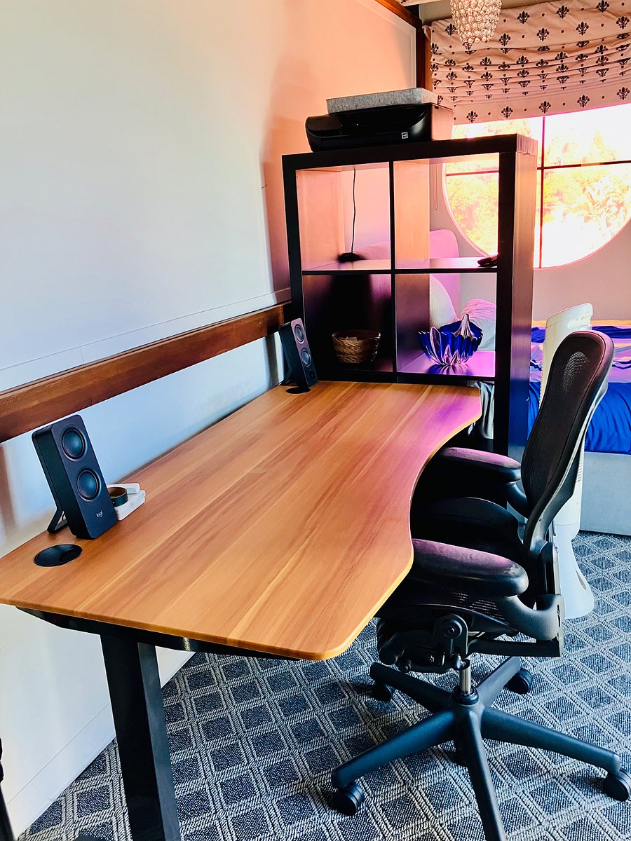 3rd bedroom desk & Herman Miller chair