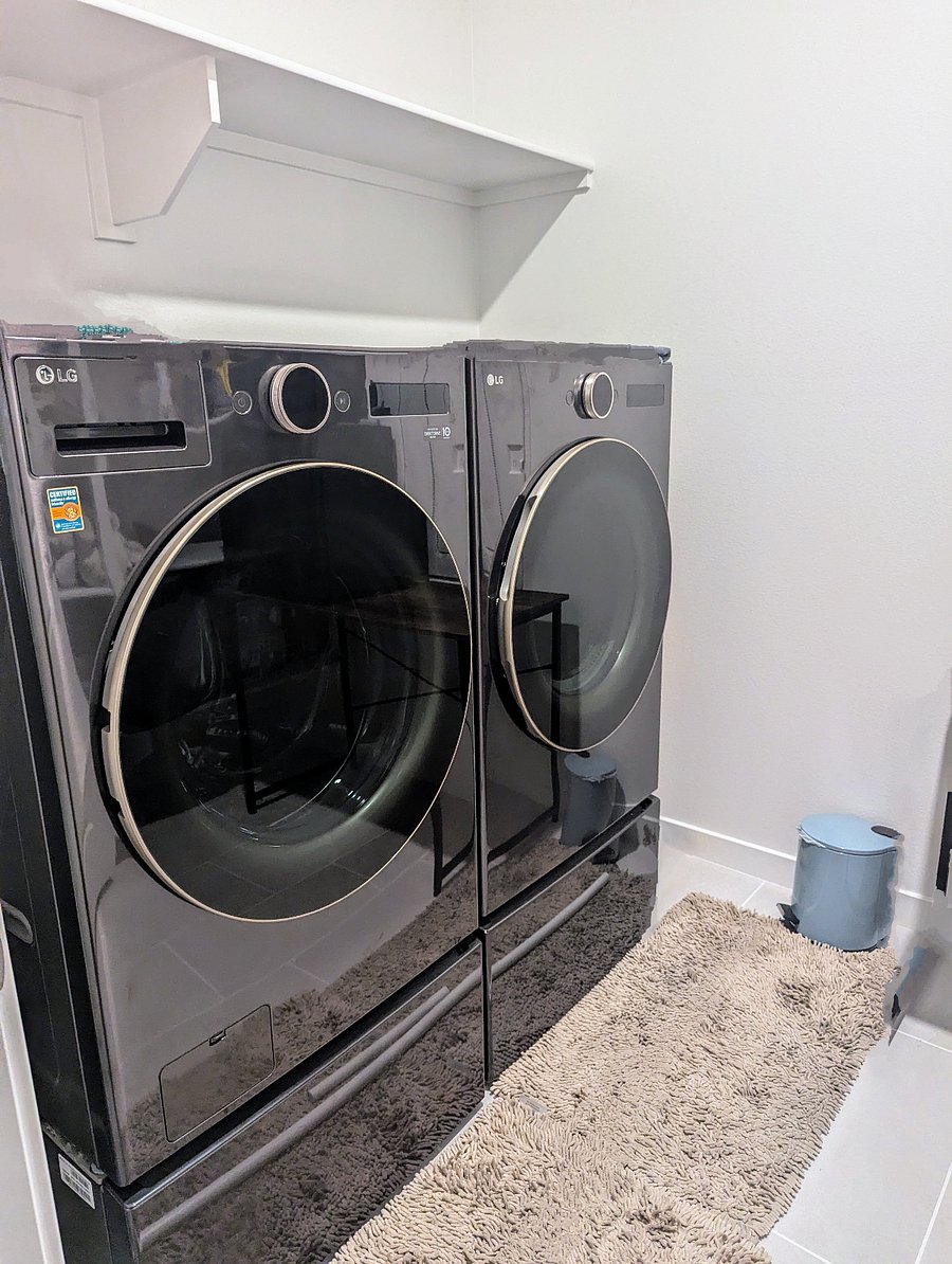 Easy access to in-unit laundry next to guest's room. New and quiet washer and dryer for guest use.
Storage/shelves in laundry room available for guest.