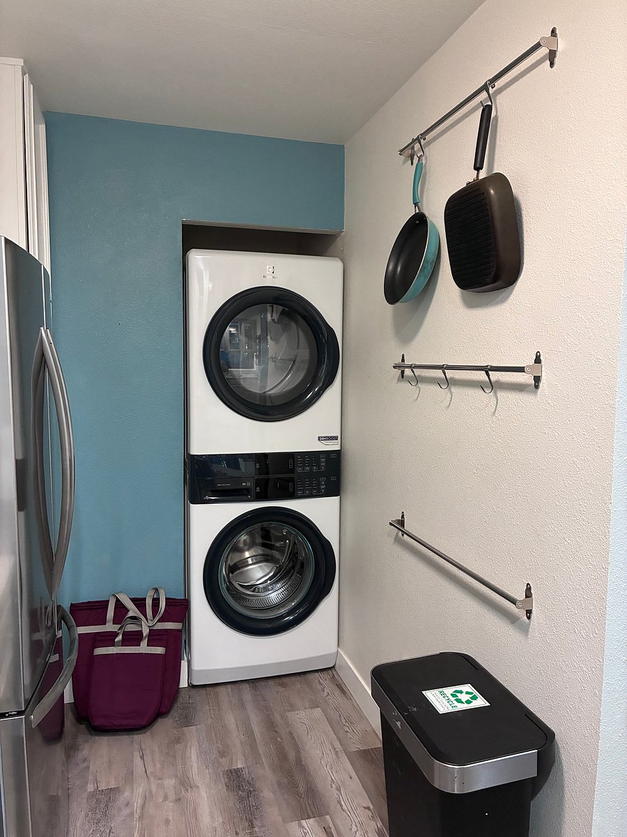 Full size stackable washer & dryer