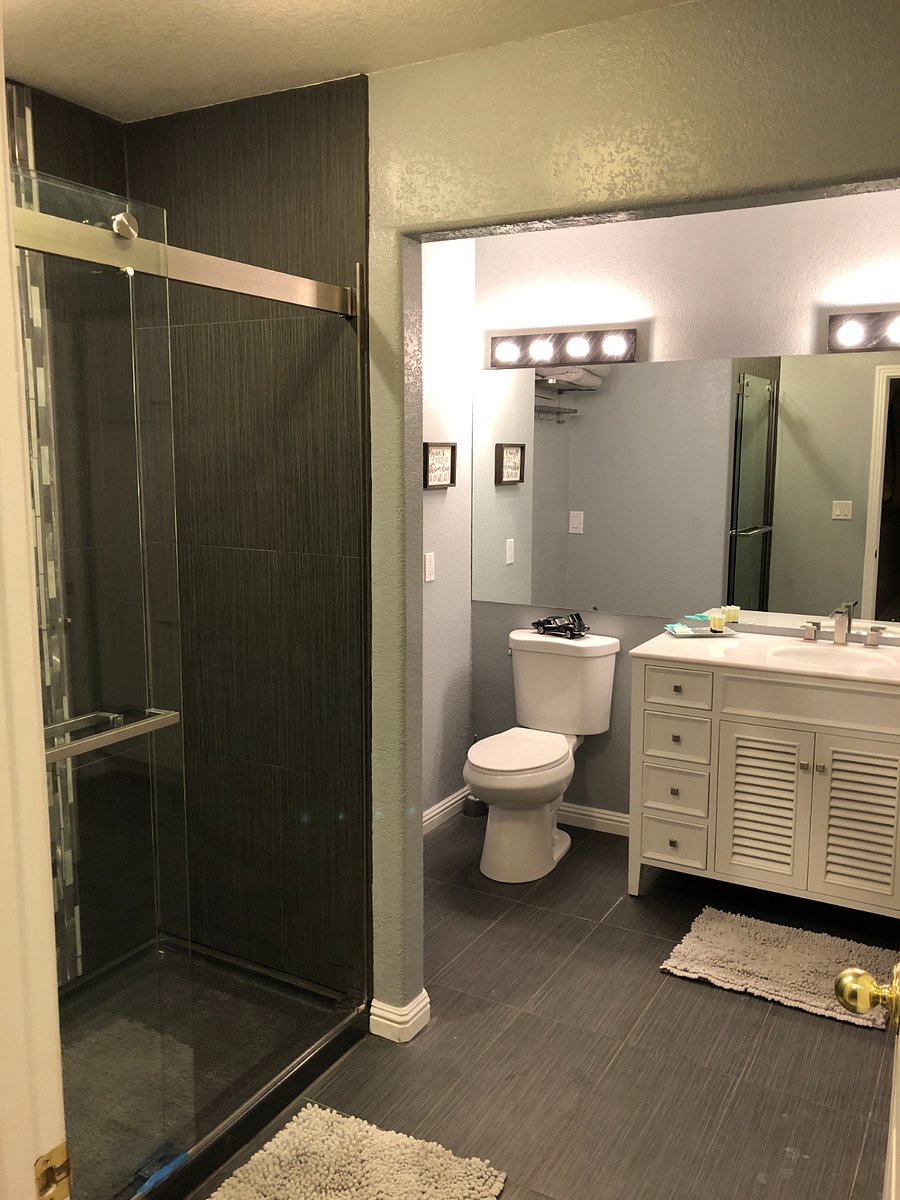 Guest Bathroom for other bedrooms