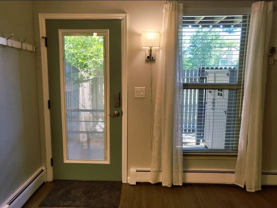 Cheeful and Bright windows at Niwot Apartment