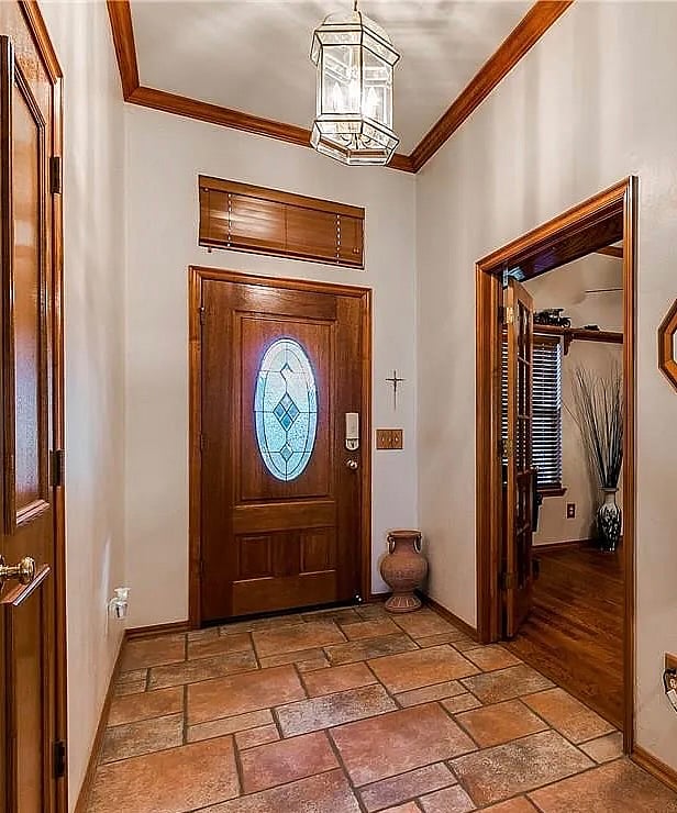 Entrance door